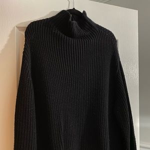 aritzia montpellier sweater in black